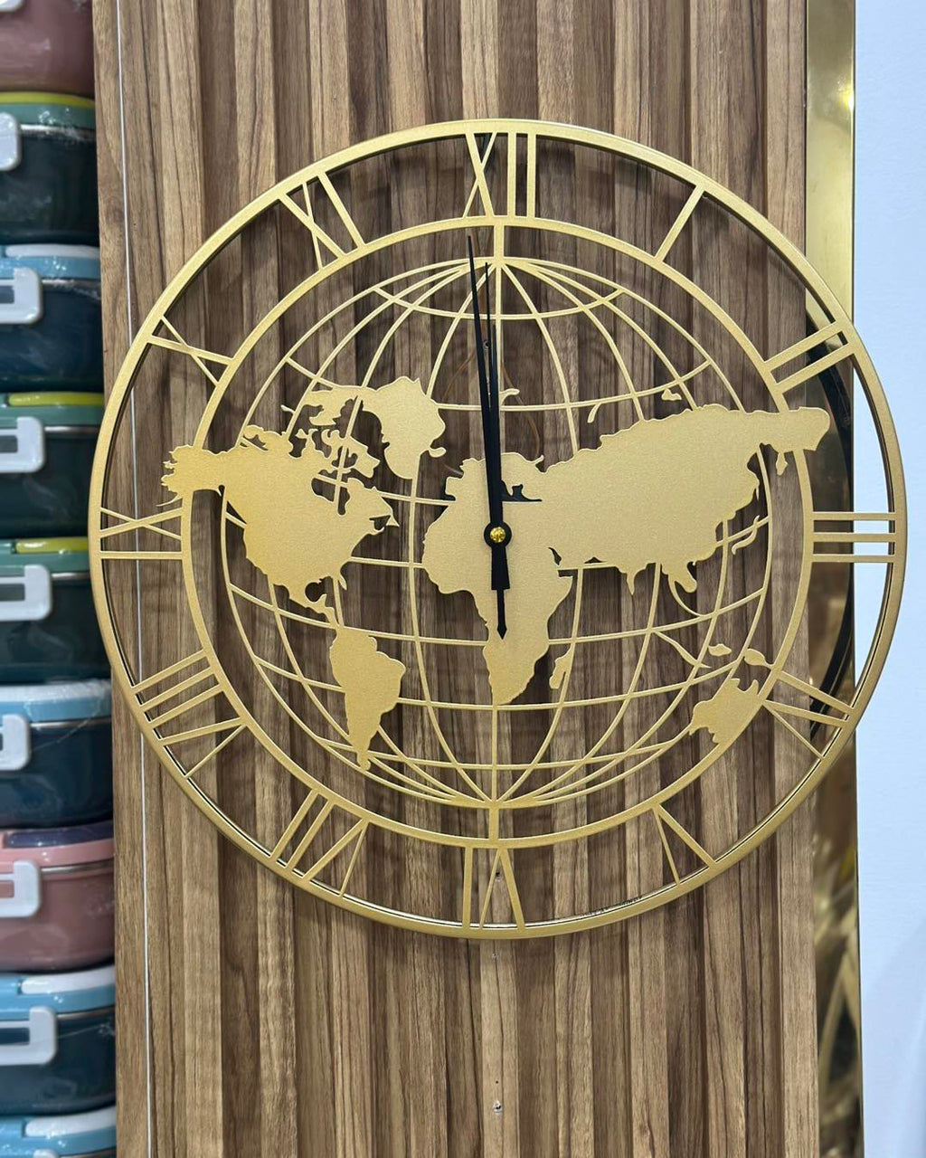 ساعة جدارية